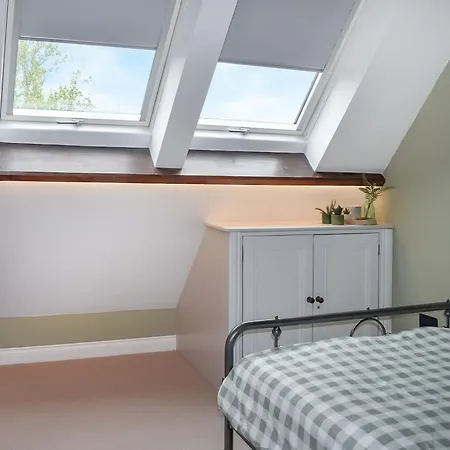 Former Methodist Church - Uk49641 Airton